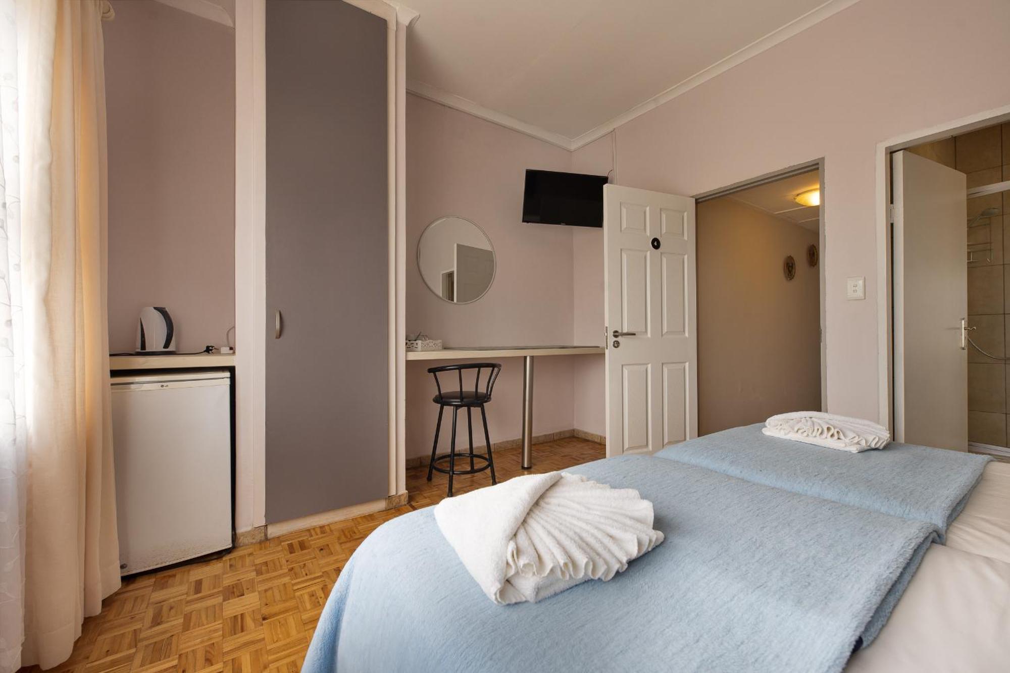 Guesthouse Fischreiher B&B Swakopmund Eksteriør billede